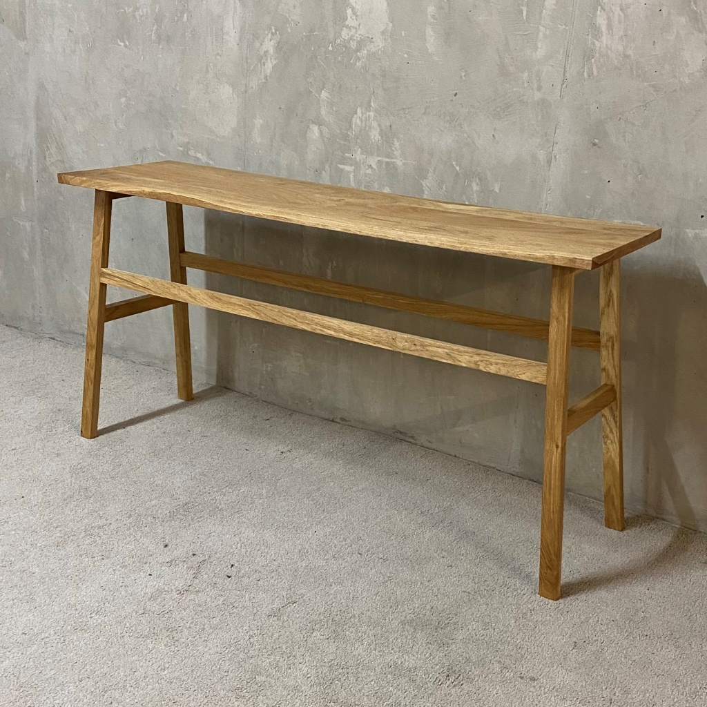 Giverny Console